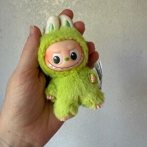 Labubu Pin For Love “V”